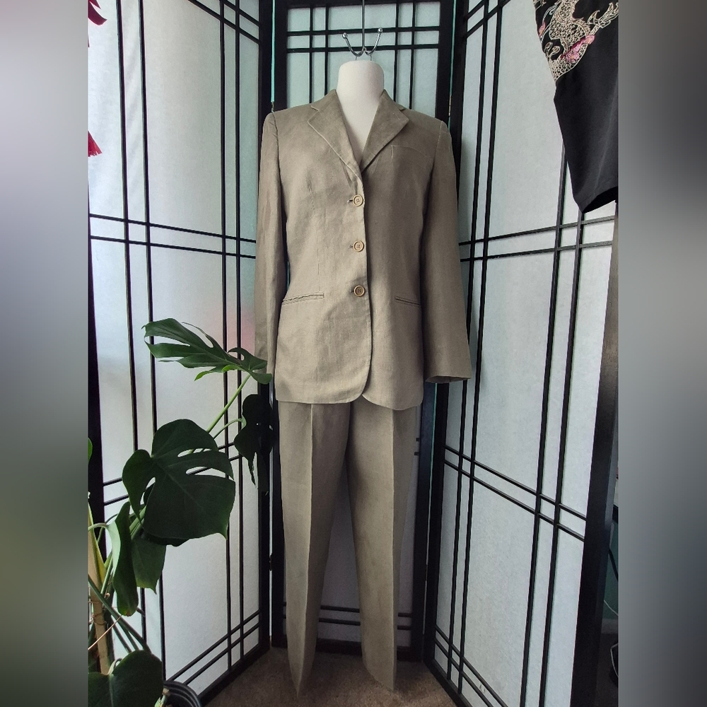 Giorgio Armani Classic Tan Suit 100% Linen